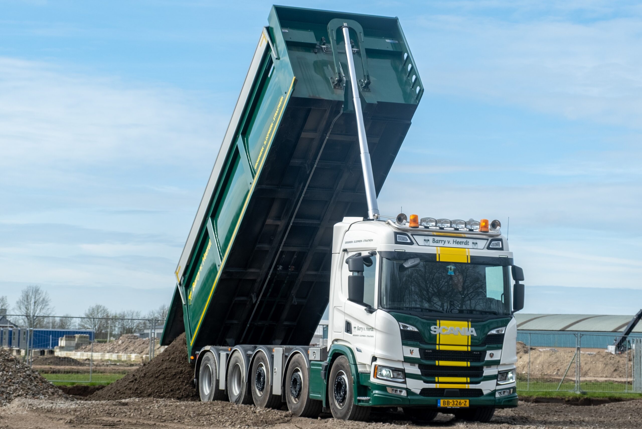 SCANIA_10x4_Wide-Spread_Kipper_v.HEERDT kip r