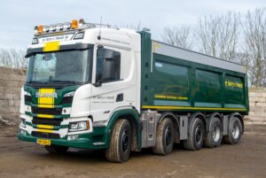 SCANIA_10x4_Wide-Spread_Kipper_v.HEERDT stuur l